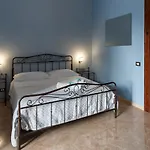 Bed & Breakfast Batarà - La Terrazza Del Centro 3*