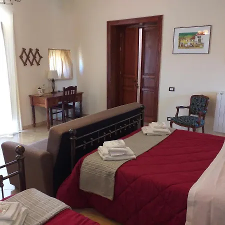 Batarà - La Terrazza Del Centro Couette-café