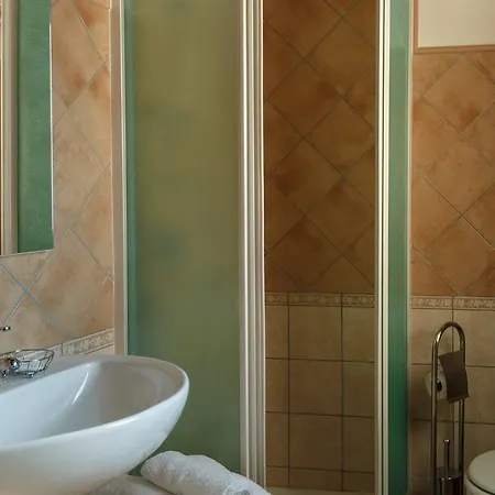 Batarà - La Terrazza Del Centro 3*