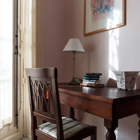 Batarà - La Terrazza Del Centro Couette-café 3*