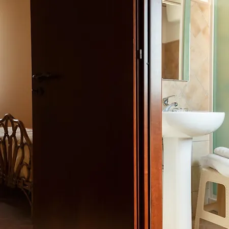 فندق مبيت وإفطار Batara - 