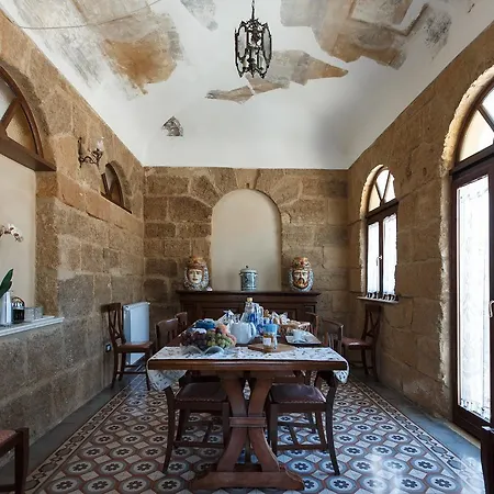 Batarà - La Terrazza Del Centro Alojamento de Acomodação e Pequeno-almoço