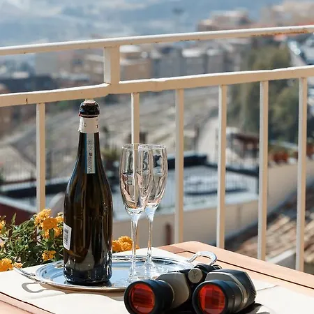Batarà - La Terrazza Del Centro Alojamento de Acomodação e Pequeno-almoço