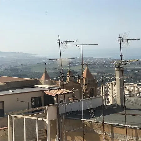 Alojamento de Acomodação e Pequeno-almoço Batarà - La Terrazza Del Centro 3*