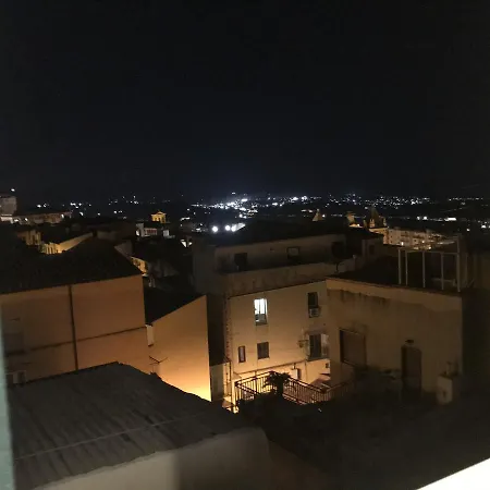 Batarà - La Terrazza Del Centro Alojamento de Acomodação e Pequeno-almoço 3*